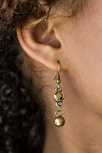 Load image into Gallery viewer, Paparazzi Accessories Pageant Queen - Brass