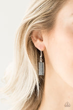 Load image into Gallery viewer, Paparazzi Accessories My PHARAOH Lady - Black