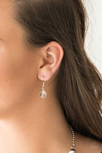 Load image into Gallery viewer, Paparazzi Accessories Luminous Luminary - White