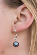 Load image into Gallery viewer, Paparazzi Accessories Lady In Waiting