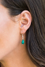 Load image into Gallery viewer, Paparazzi are Modern Macarena