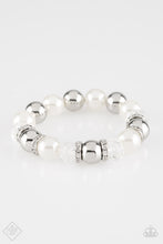 Load image into Gallery viewer, Paparazzi Accessories Camera Chic