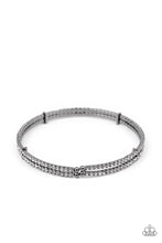 Load image into Gallery viewer, Paparazzi Accessories Standout Opulence - Black