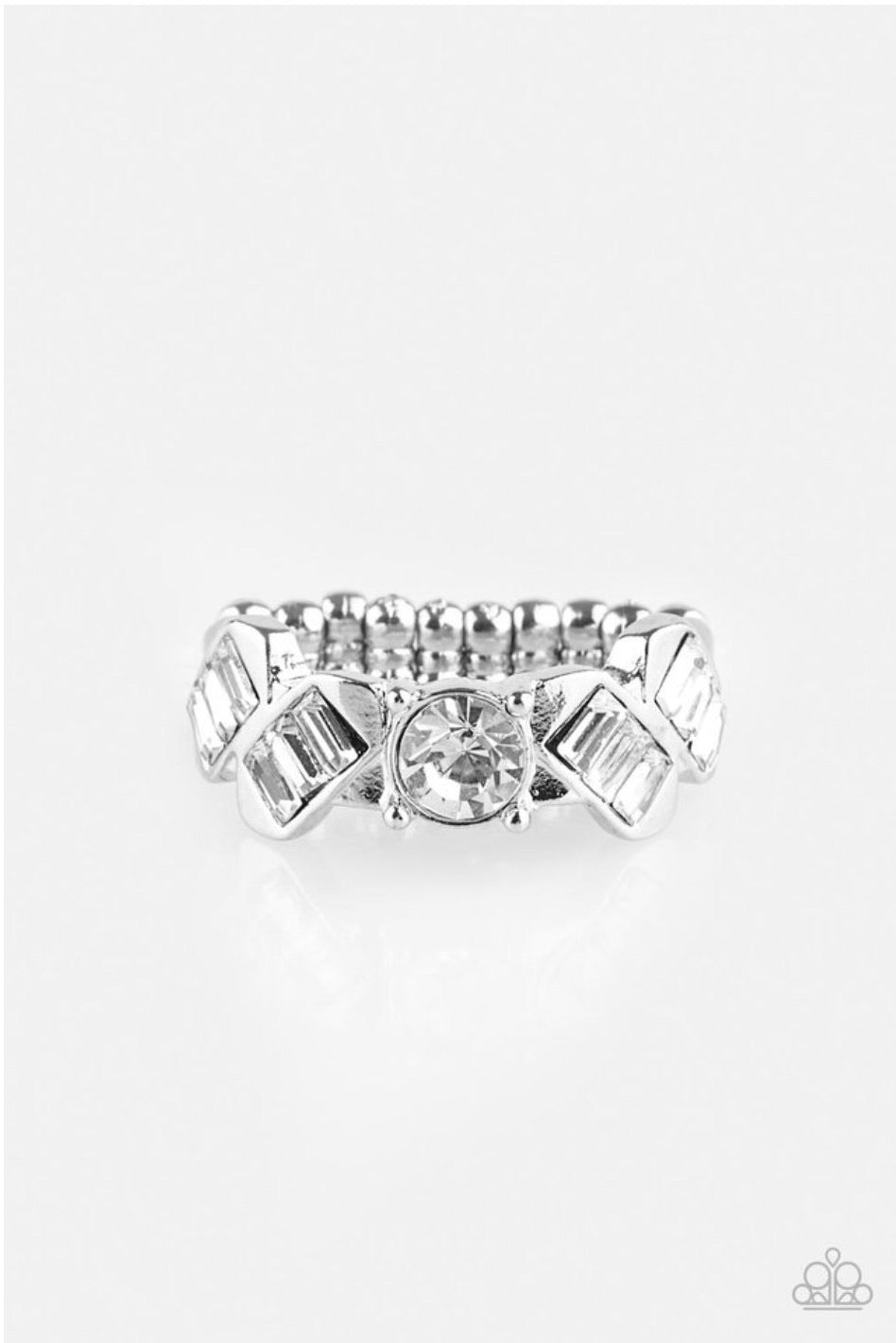 Paparazzi Accessories Luxury Loot - White