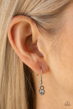 Load image into Gallery viewer, Paparazzi Accessories Queen Bling - Orange