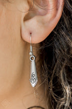 Load image into Gallery viewer, Paparazzi Accessories Rogue Vogue