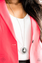 Load image into Gallery viewer, Paparazzi Accessories Castle Couture