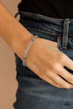 Load image into Gallery viewer, Paparazzi Accessories Standout Opulence - Black