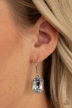 Load image into Gallery viewer, Paparazzi Accessories Killer Knockout - White